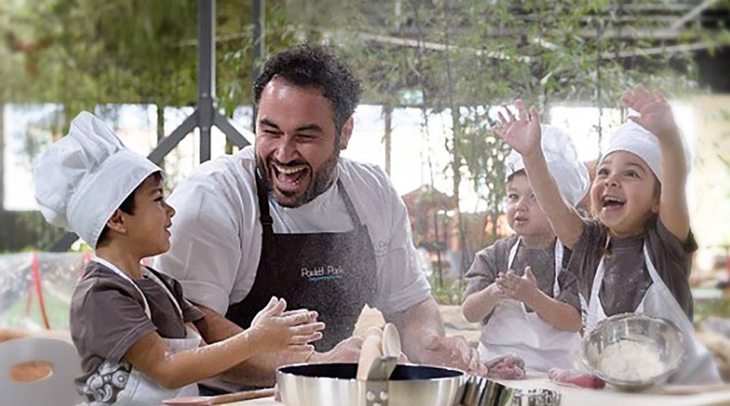 Miguel Maestre cooking with Paisley Park Randwick Children